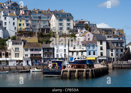 Hafen von Brixham, Devon, Trawler-Erntemaschine, am Meer, Sturm Brau, abstrakt, Hintergrund, Bobber, Boje, Fang, Nahaufnahme, Farbe Stockfoto