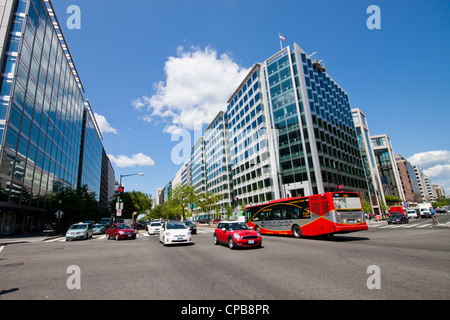 Kreuzung der Connecticut Avenue und K St., Innenstadt von Washington DC Stockfoto