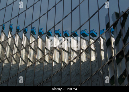 Lloyds Versicherung Gebäude Reflexion Stockfoto