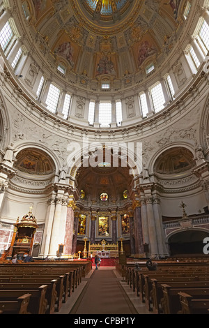 Berlin Berliner Dom innen auf Unter Den Linden Stockfoto