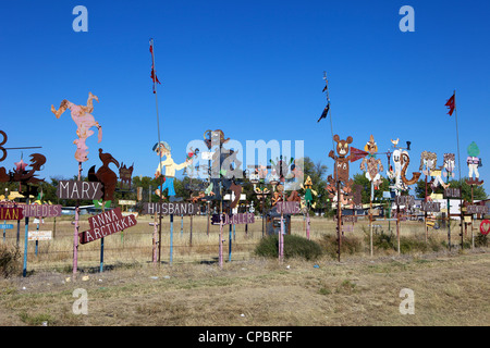 Bunte Metallskulpturen, Highway 54, Kansas, USA, Stockfoto