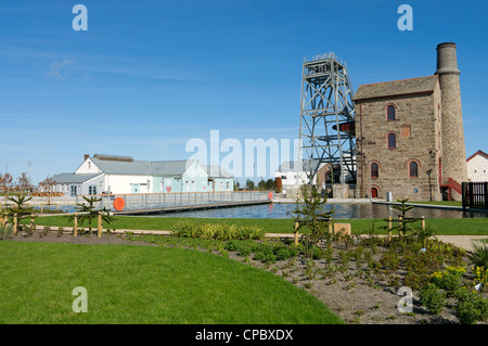 Heartlands eröffnete neu touristische Attraktionenpark an der Robinson Welle Zinnbergbau Weltkulturerbe im Pool, Cornwall UK. Stockfoto