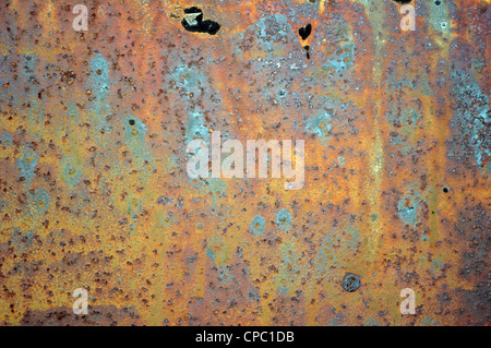 Rost in den Farben des Regenbogens. Stockfoto
