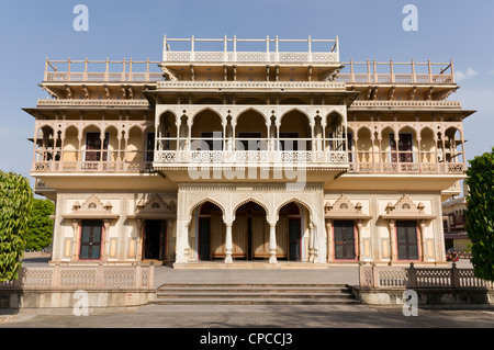 Mubarak Mahal, was bedeutet "Auspicious Palace", wurde mit einer Mischung aus islamischen, Rajput und europäischen Architekturstilen gebaut. Stockfoto