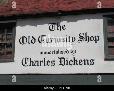 Die Old Curiosity Shop, erwähnt von Charles Dickens in der Nähe von Gasthaus Lincolns, London, England, UK Stockfoto