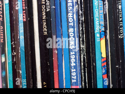 Stacheln von Vinyl-Schallplatten Stockfoto