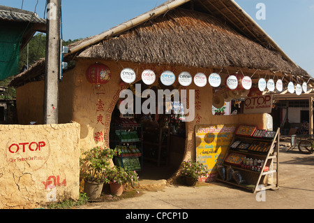 Elk208-3483 Thailand, Mae Hong Son Bereich, Mae Aw, Tee-shop Stockfoto