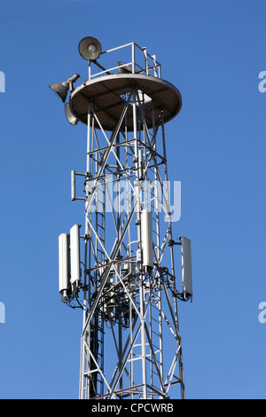 Ein Handy-Kommunikation Repeater Antenne. Stockfoto