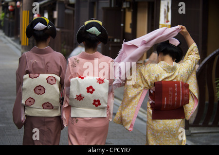 Gion Bezirk von Kyoto, Kyoto, wo die Mehrheit der Geisha und Geiko Handel abgewickelt wird, Honshu, Japan Stockfoto