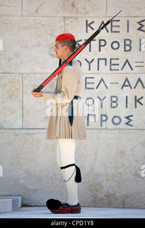 Die Wachablösung am Grab des unbekannten Soldaten, Athen, Griechenland, Europa Stockfoto