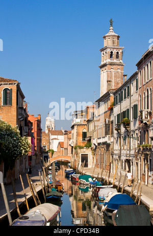 Am frühen Morgen im Dorsoduro-Viertel von Venedig, UNESCO World Heritage Site, Veneto, Italien, Europa Stockfoto