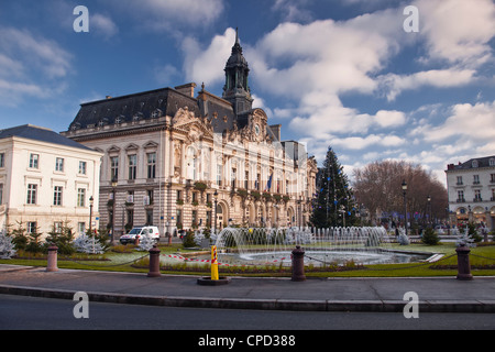 Hotel de Ville (Rathaus) und Place Jean Jaures, Tours, Indre et Loire, Frankreich, Europa Stockfoto