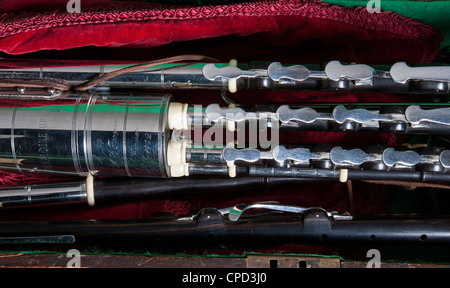 Satz von Uilleann Rohre durch die späten Alain Froment aus. Stockfoto