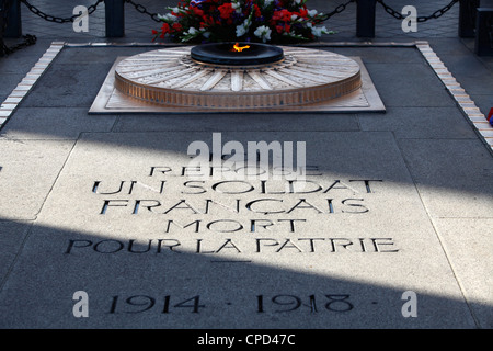 Unbekannten Soldaten das Grab unter dem Arc de Triomphe, Paris, Frankreich, Europa Stockfoto