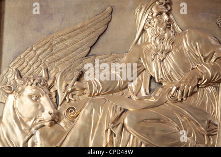 Skulptur, darstellen von St. Luke der Evangelist, Kirche Saint-Louis des Invalides, Paris, Frankreich, Europa Stockfoto