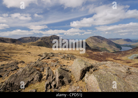 Heuhaufen Ennerdale und Buttermere vom grauen Knotts im englischen Lake District Stockfoto