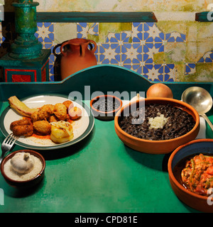 Detail der typisch kubanische Gerichte auf tropische Küche Stockfoto