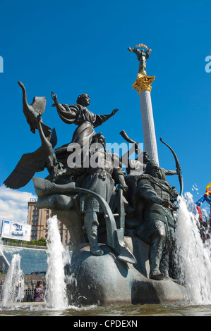 Denkmal zu den Gründern von Kiew, Independence Square, Kiew, Ukraine, Europa Stockfoto