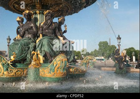 Brunnen am Place De La Concorde, Paris, Frankreich, Europa Stockfoto