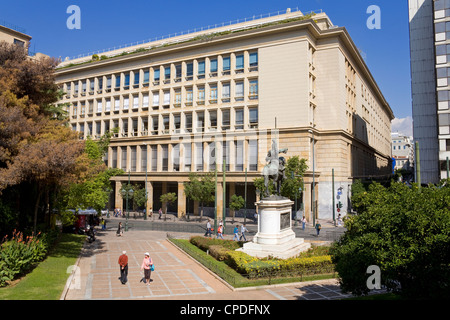 Statue vor dem nationalen historischen Museum in Kolokotroni Square, Athen, Griechenland, Europa Stockfoto