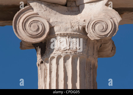 Detail der Säule auf das Erechtheion auf der Akropolis, UNESCO-Weltkulturerbe, Athen, Griechenland, Europa Stockfoto