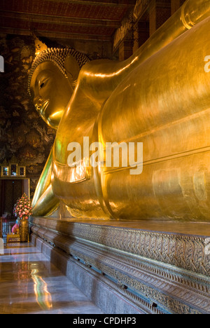 Liegender Buddha, Wat Pho (liegender Buddha-Tempel), (Wat Phra Chetuphon), Bangkok, Thailand, Südostasien, Asien Stockfoto