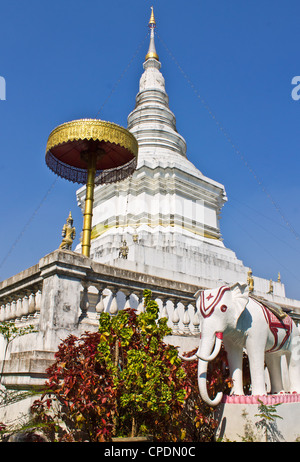 Chedi im Wat Doi Mo Chang Stockfoto