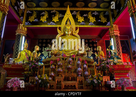 Phra Buddha Chinnarat In Wat Pan Ohn, Chiangmai Stockfoto