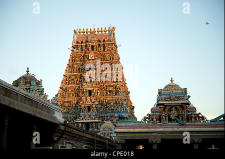 komplizierte Kunstwerk am alten hindu-Tempel Stockfoto