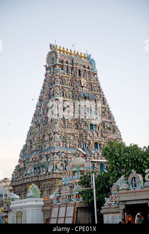 komplizierte Kunstwerk am alten hindu-Tempel Stockfoto