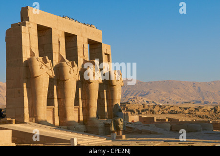 Ramesseum Tempel, westlichen Ufer des Fluss Nil, Theben, UNESCO World Heritage Site, Ägypten, Nordafrika, Afrika Stockfoto