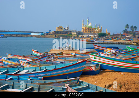 Vizhinjam, Fischerhafen in der Nähe von Kovalam, Kerala, Indien, Asien Stockfoto