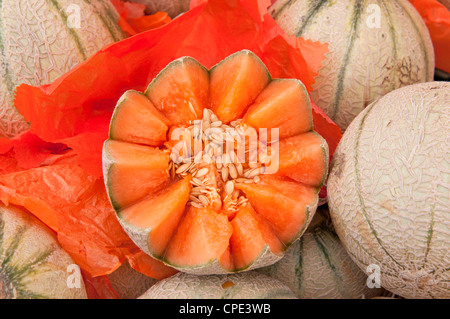 Geschnitzte Galia Melone in der Altmarkt Nizza Südfrankreich Stockfoto