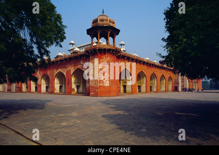 Sikandra das Grab und das Mausoleum von Akbar der große in der Nähe von Agra, Uttar Pradesh, Nordindien. Stockfoto