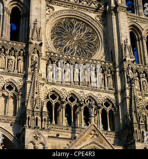 Detail der Westfassade, die Kathedrale Notre Dame, UNESCO-Weltkulturerbe, Amiens, Picardie, Frankreich, Europa Stockfoto