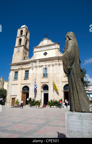 Die Kathedrale, Platia Mitropoleos, Chania (Hania), Region Chania, Kreta, griechische Inseln, Griechenland, Europa Stockfoto