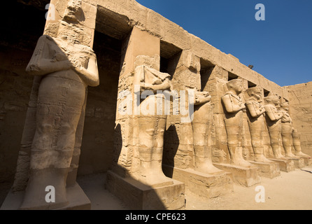 Tempel von Ramses III in Karnak, Theben, UNESCO World Heritage Site, Ägypten, Nordafrika, Südafrika Stockfoto