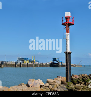 Meer zu markieren, im Eingangsbereich des Port Ouistreham, Gemeinde im Département Calvados in der Region Basse-Normandie in Frankreich Stockfoto