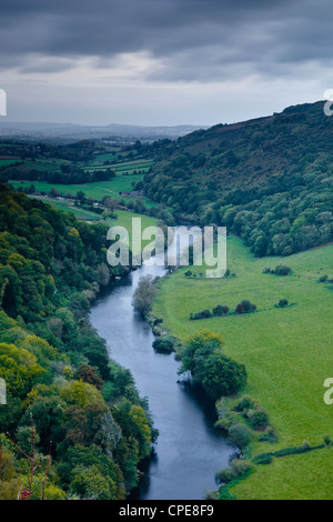 Blick hinunter auf den Fluss Wye von Symonds Yat Rock, Herefordshire, England, Vereinigtes Königreich, Europa Stockfoto