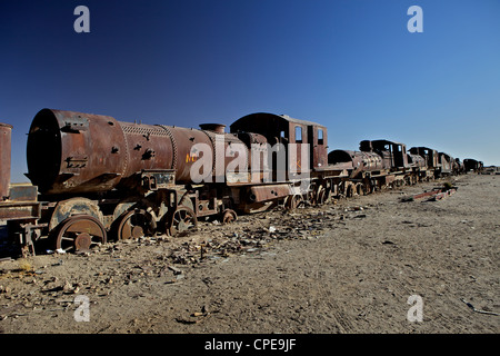 Rosten Lokomotive am Zug Friedhof, Uyuni, Bolivien, Südamerika Stockfoto