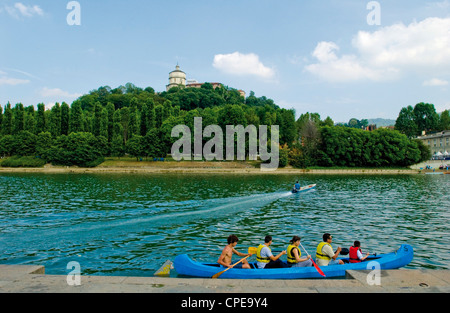 Europa Italien Piemont Turin Park von Valentino Canoa am Fluss Po Stockfoto