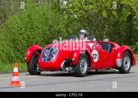 MUTSCHELLEN, Schweiz-29. APRIL: Vintage Touring Rennwagen Healey Silverstone Typ E ab 1950 beim Grand Prix in Mutschellen, SUI Stockfoto