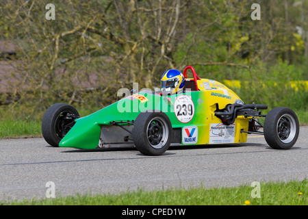 MUTSCHELLEN, Schweiz-29. APRIL: Vintage Rennwagen AF 90 Formel Ford beim Grand Prix in Mutschellen, SUI am 29. April 2012. Stockfoto