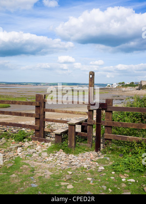 Stil entlang des South West Coast Path durch die Taw und Torridge Mündung in Appledore, Devon, England. Stockfoto