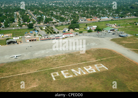 Luftaufnahme von Pemba Flughafen im Norden Mosambiks. Stockfoto