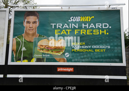 Primesight Billboard Werbeseite in Merthyr Tydfil South Wales UK für Subway Sandwiches Fast food Stockfoto