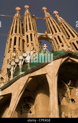 La Sagrada vertrauten, entworfen von Antoni Gaudi, Barcelona, Katalonien, Spanien Stockfoto