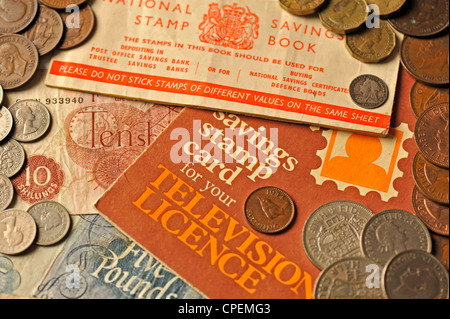Alte englische Geld und Einsparungen Stempel-Bücher Stockfoto