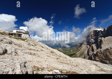 Sommer-Ansicht des Berges Pale di San Martino, San Martino di Castrozza Trentino, Italien Stockfoto