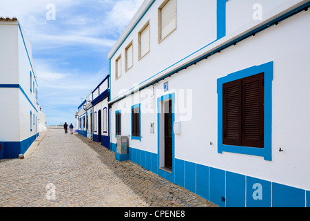 Traditionelle Häuser in dem Dorf Cacela Velha in der Nähe von Tavira, Ost-Algarve, Portugal Stockfoto